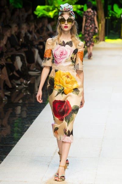 vestito rose dolce e gabbana